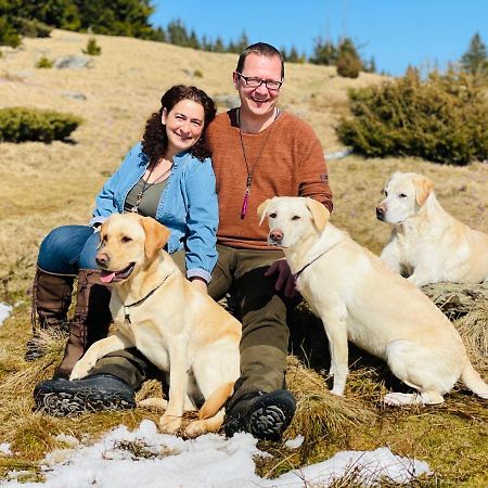 Naturforsthaus Gartenblick für tier- und naturverbundene Menschen Preitenegg Exterior foto
